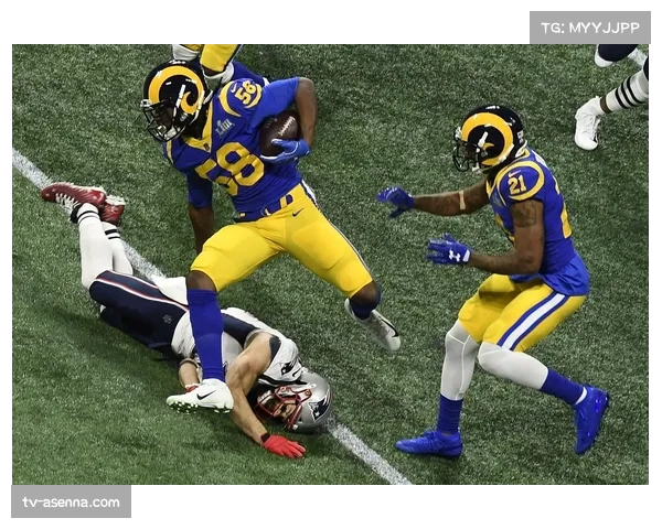 超级橄榄球联赛揭幕战：十字军对阵蓝调，卫冕冠军面临挑战